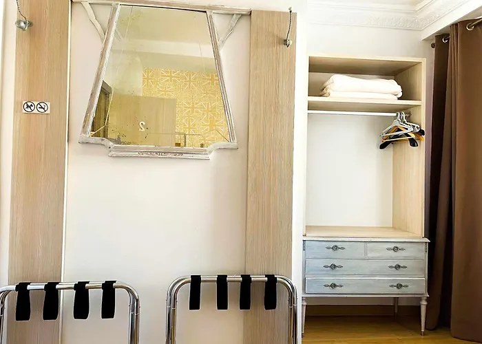 Chalet Oak Palace Oakplacescom Leon